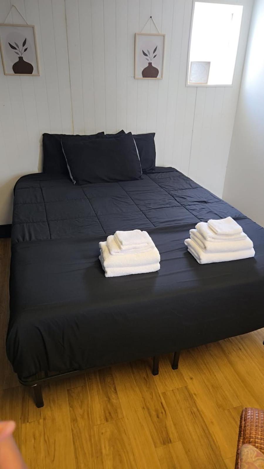 Spruce Pine Inn Ngoại thất bức ảnh